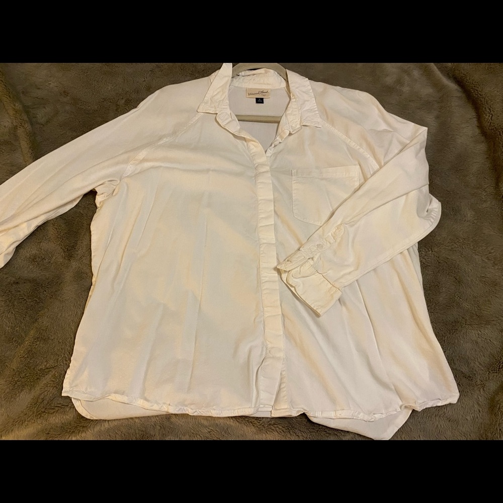 Universal Thread White Button Up